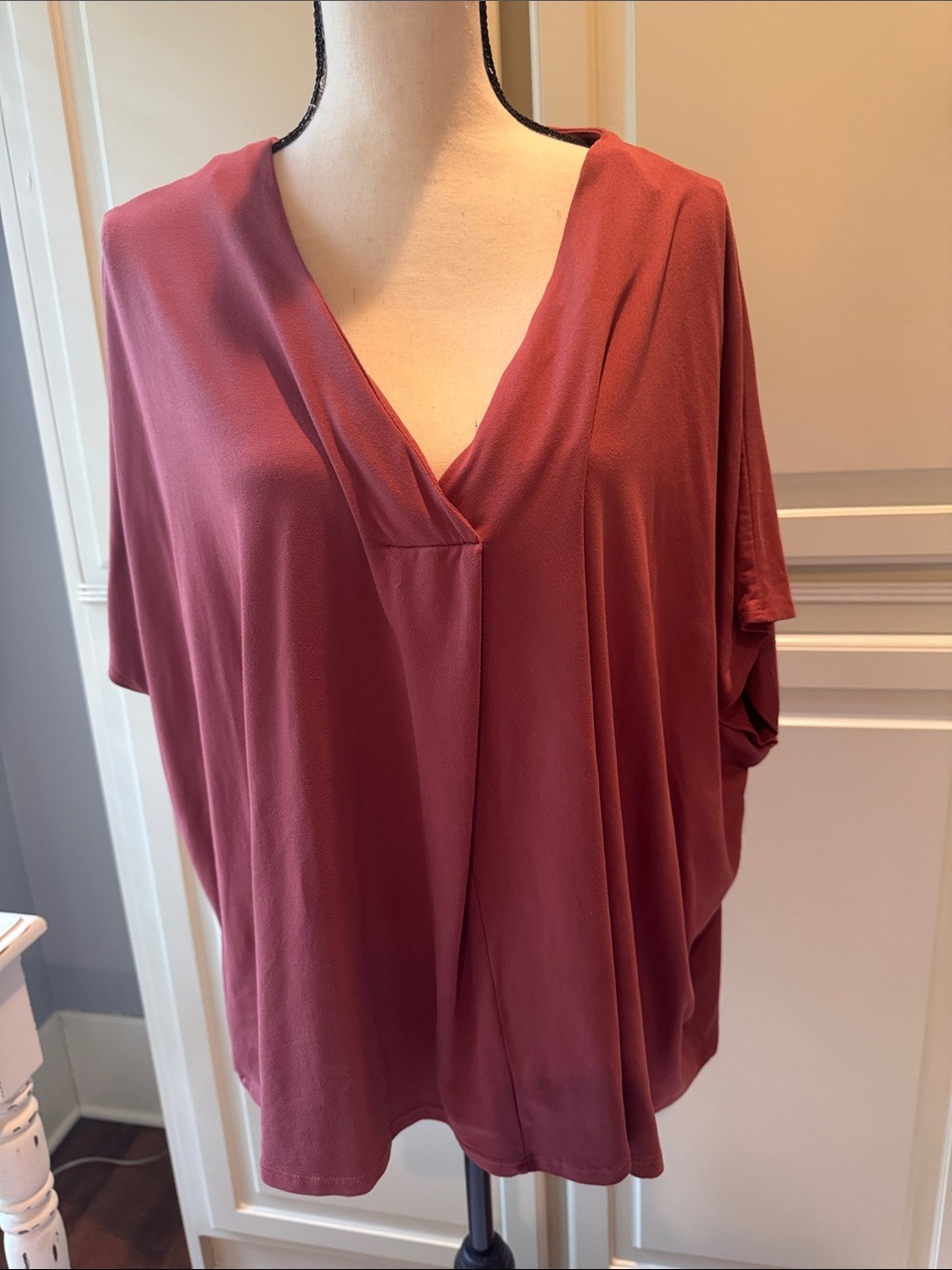 entro V-Neck Dolman Sleeve Top - Rosewood